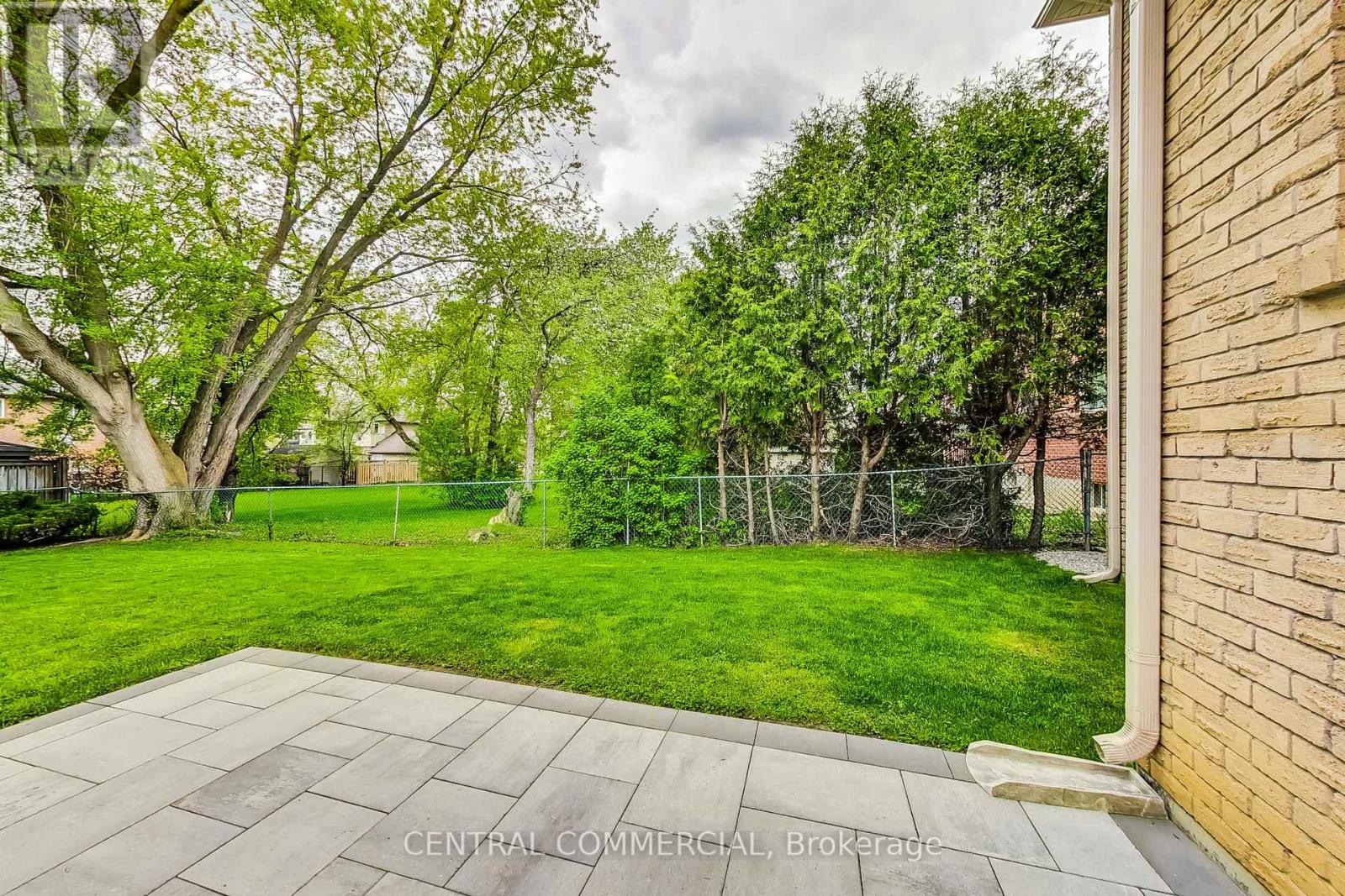 35 MACKAY DRIVE - 48