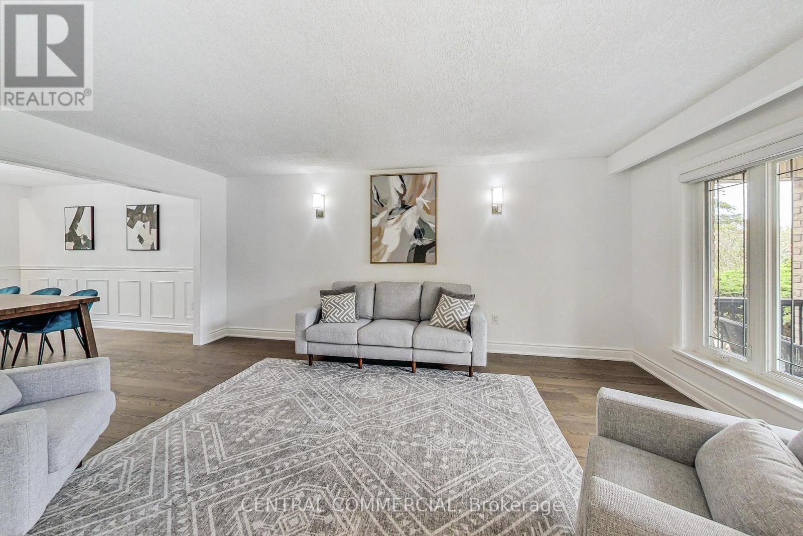 35 MACKAY DRIVE - 5