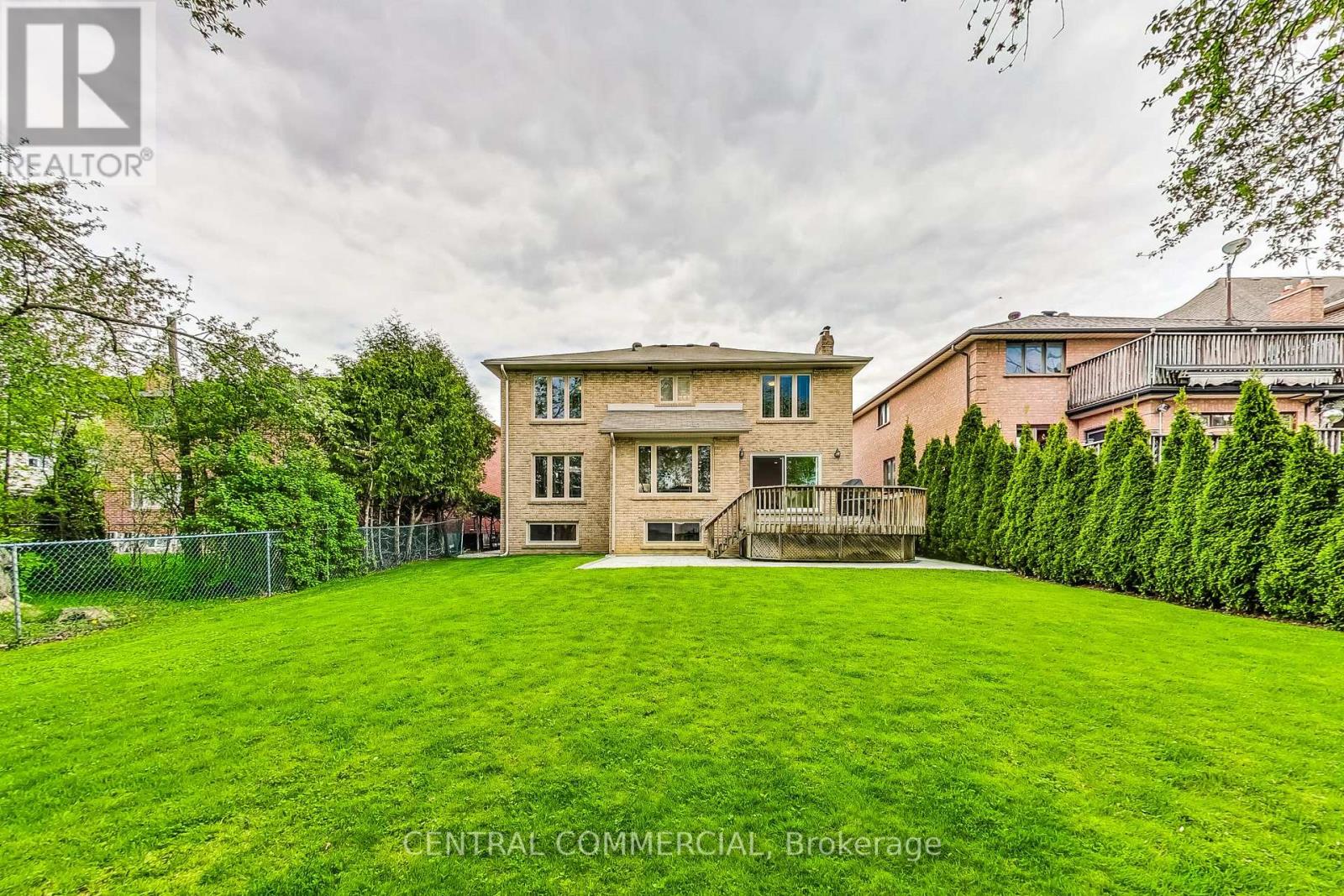 35 MACKAY DRIVE - 50