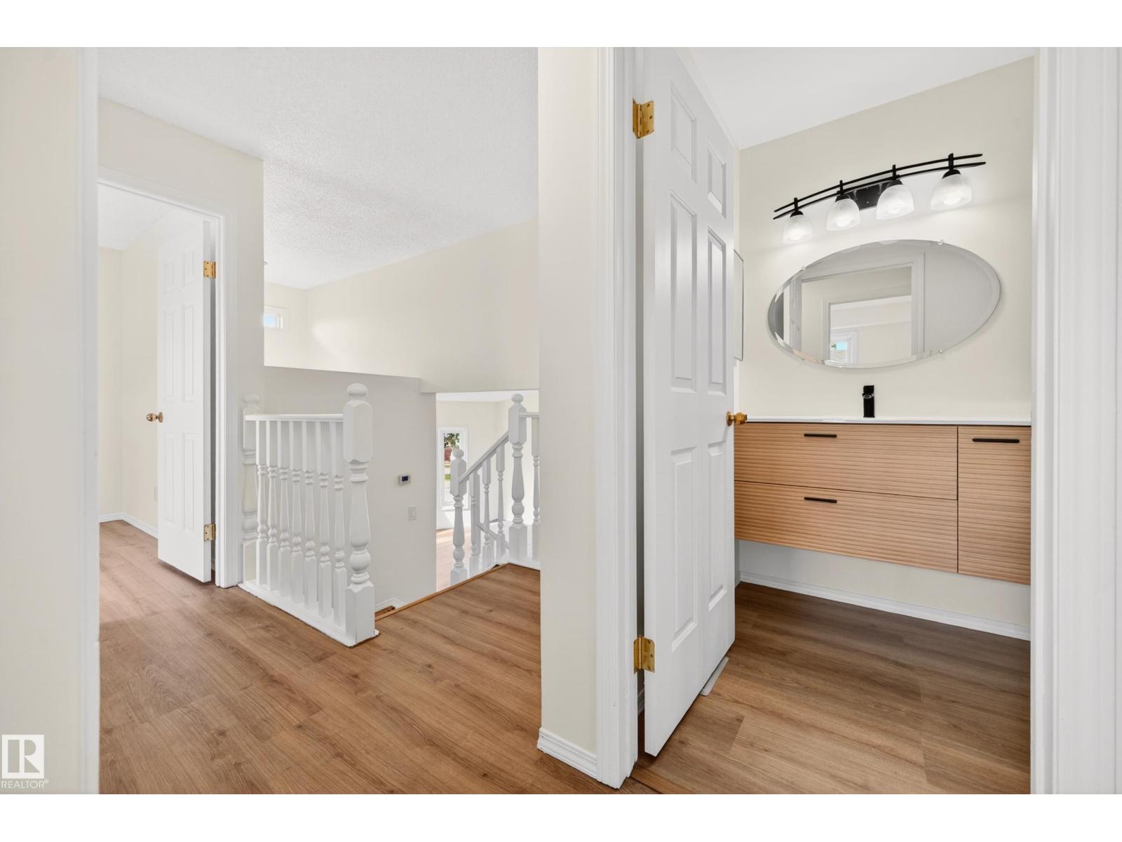 18956 78 AV NW - 29