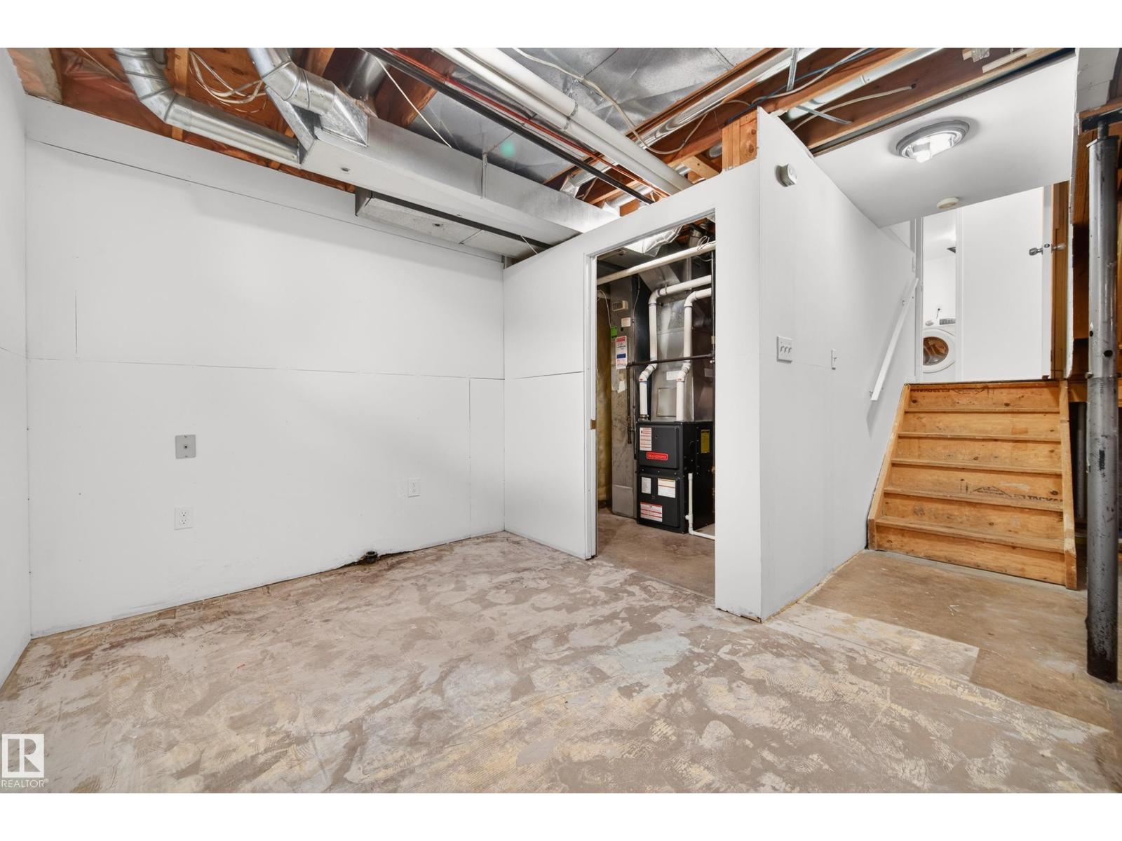 18956 78 AV NW - 46