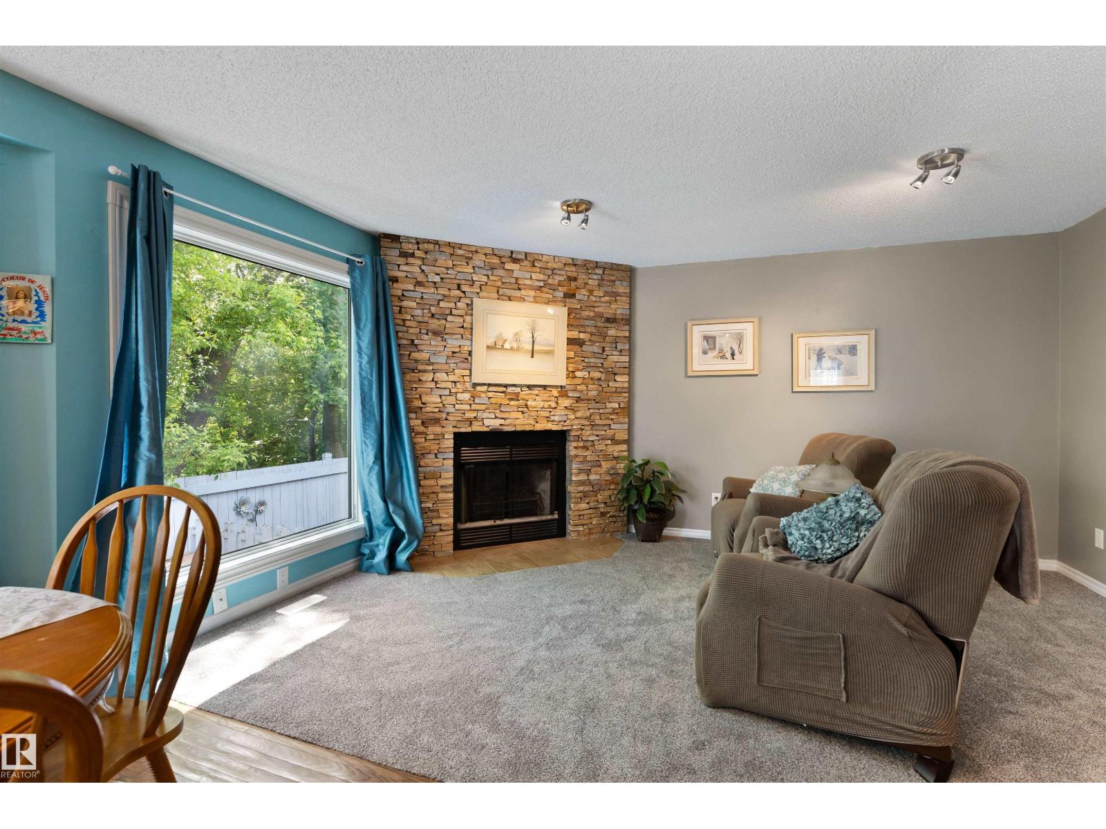 #23 35 GARDEN RD — photo 11