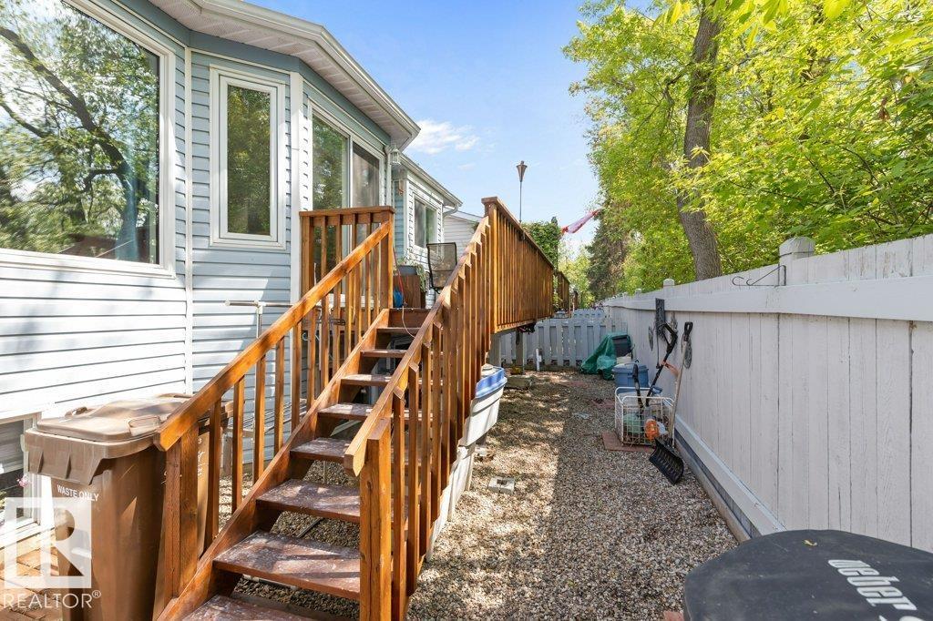 #23 35 GARDEN RD — photo 30
