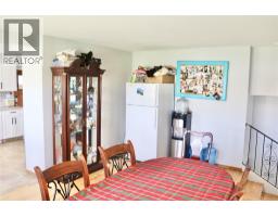 Primary Bedroom - 7792 Lochdale Road, Vernon, BC V1B3R8 Photo 15