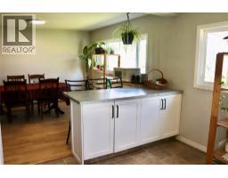 Living room - 7792 Lochdale Road, Vernon, BC V1B3R8 Photo 12