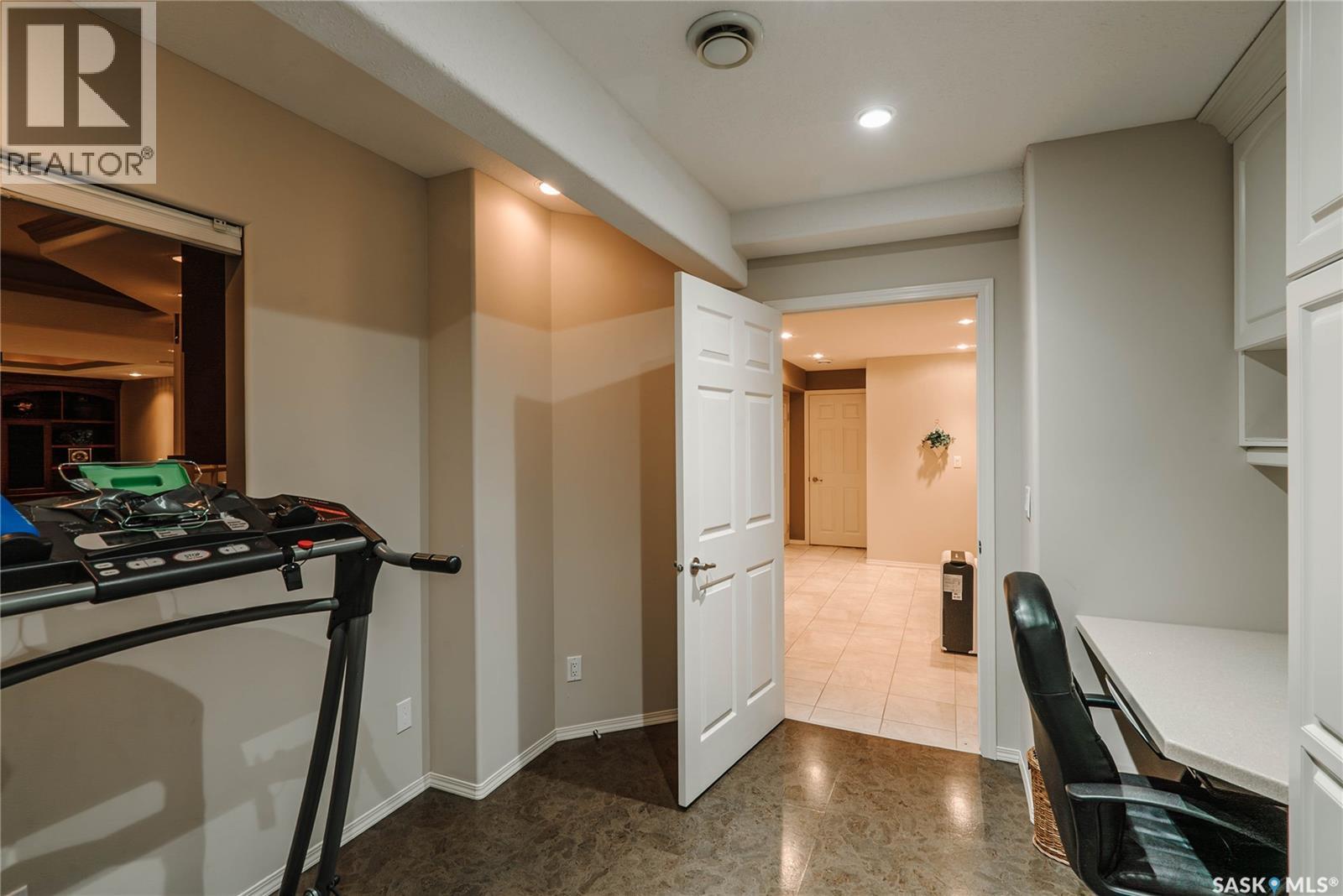 510 Eastman COVE — photo 47