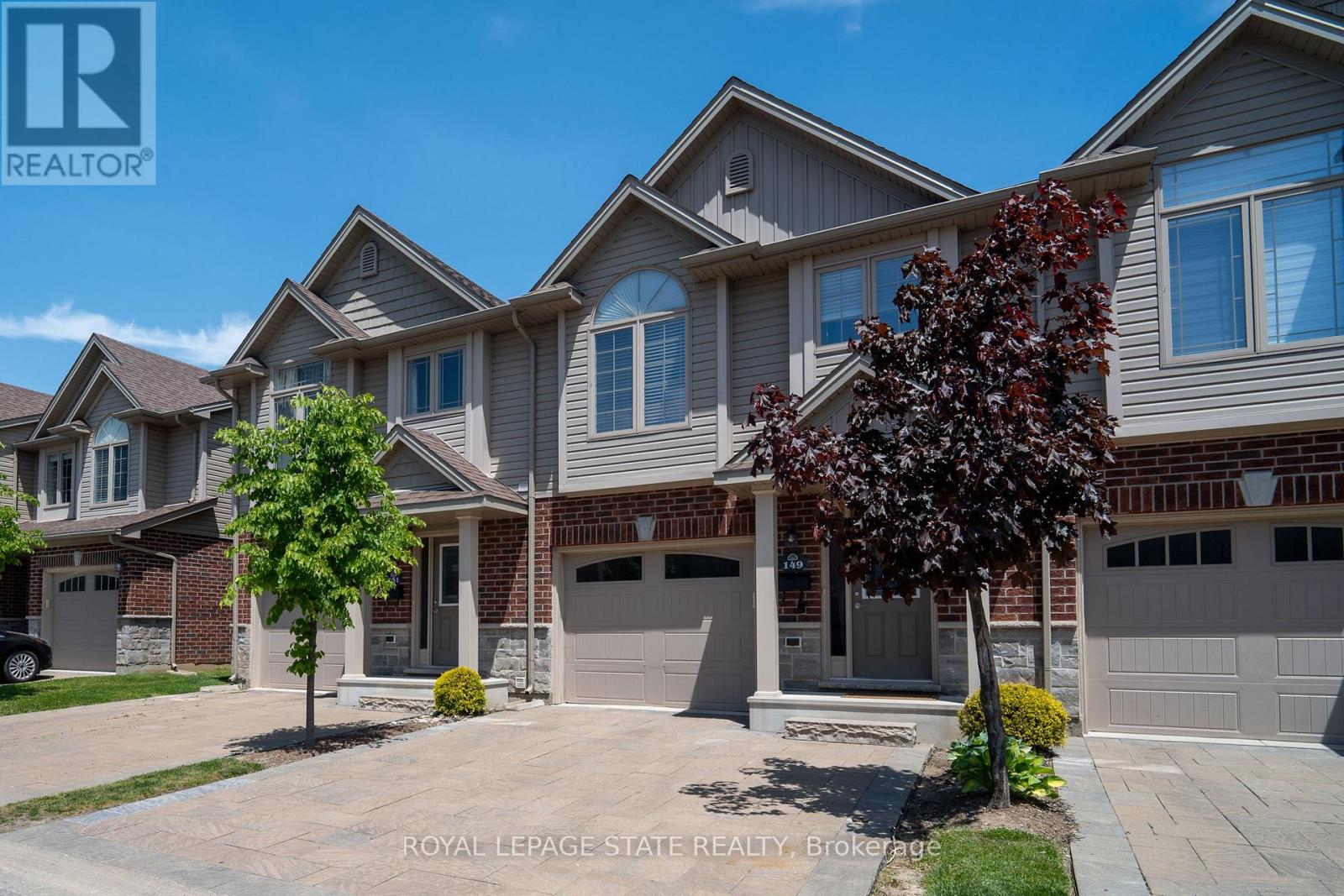 #149 1061 EAGLETRACE DRIVE - 4