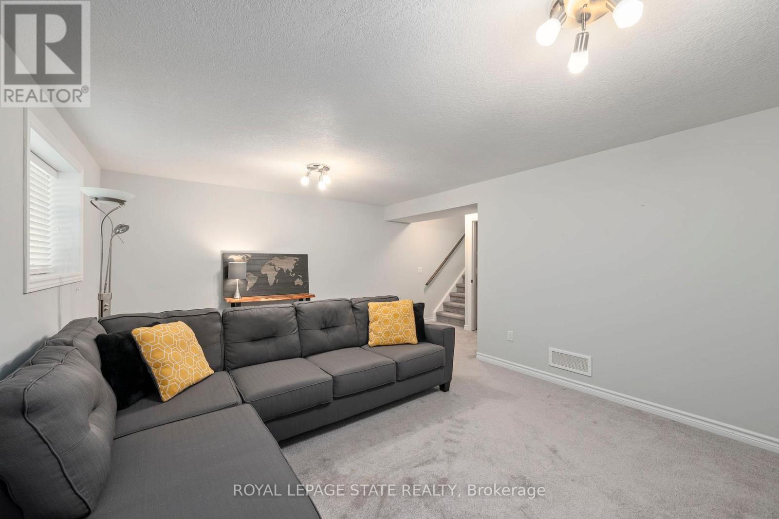 #149 1061 EAGLETRACE DRIVE - 24