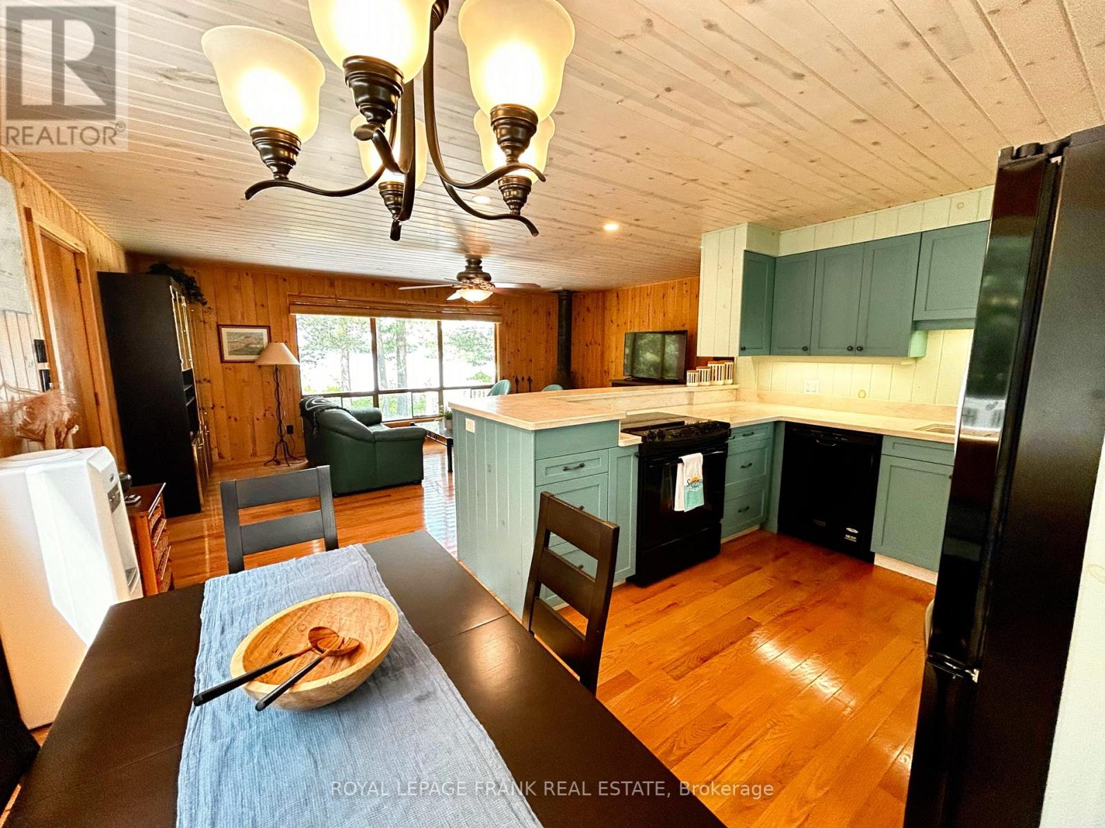 2295 STONY LAKE ISL 17 - 6