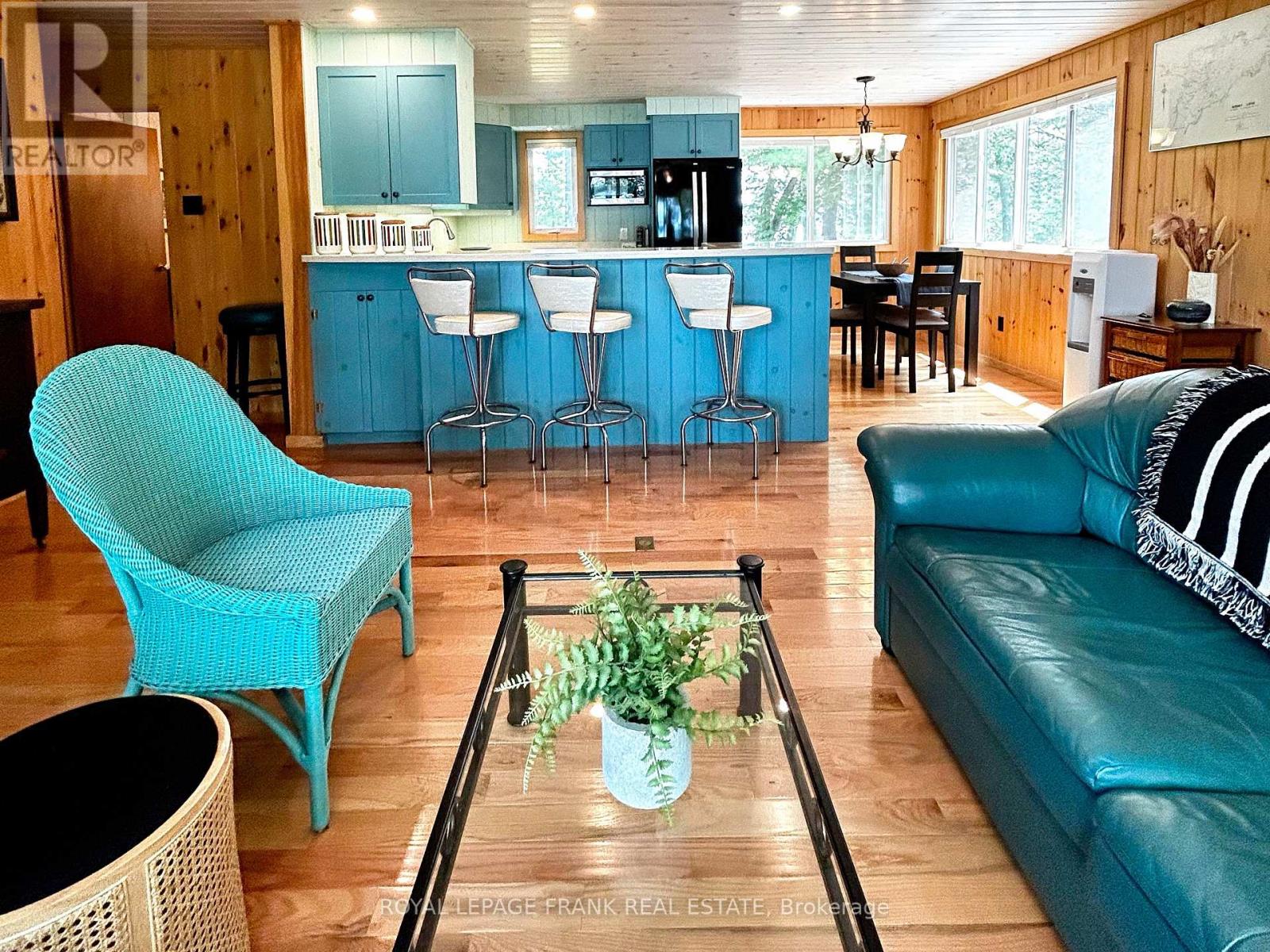 2295 STONY LAKE ISL 17 - 3