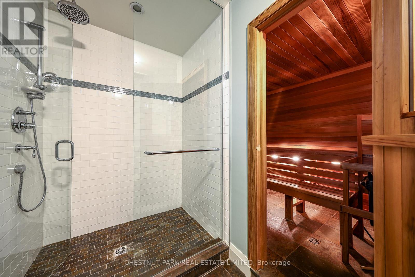 111 GLENVIEW AVENUE - 45