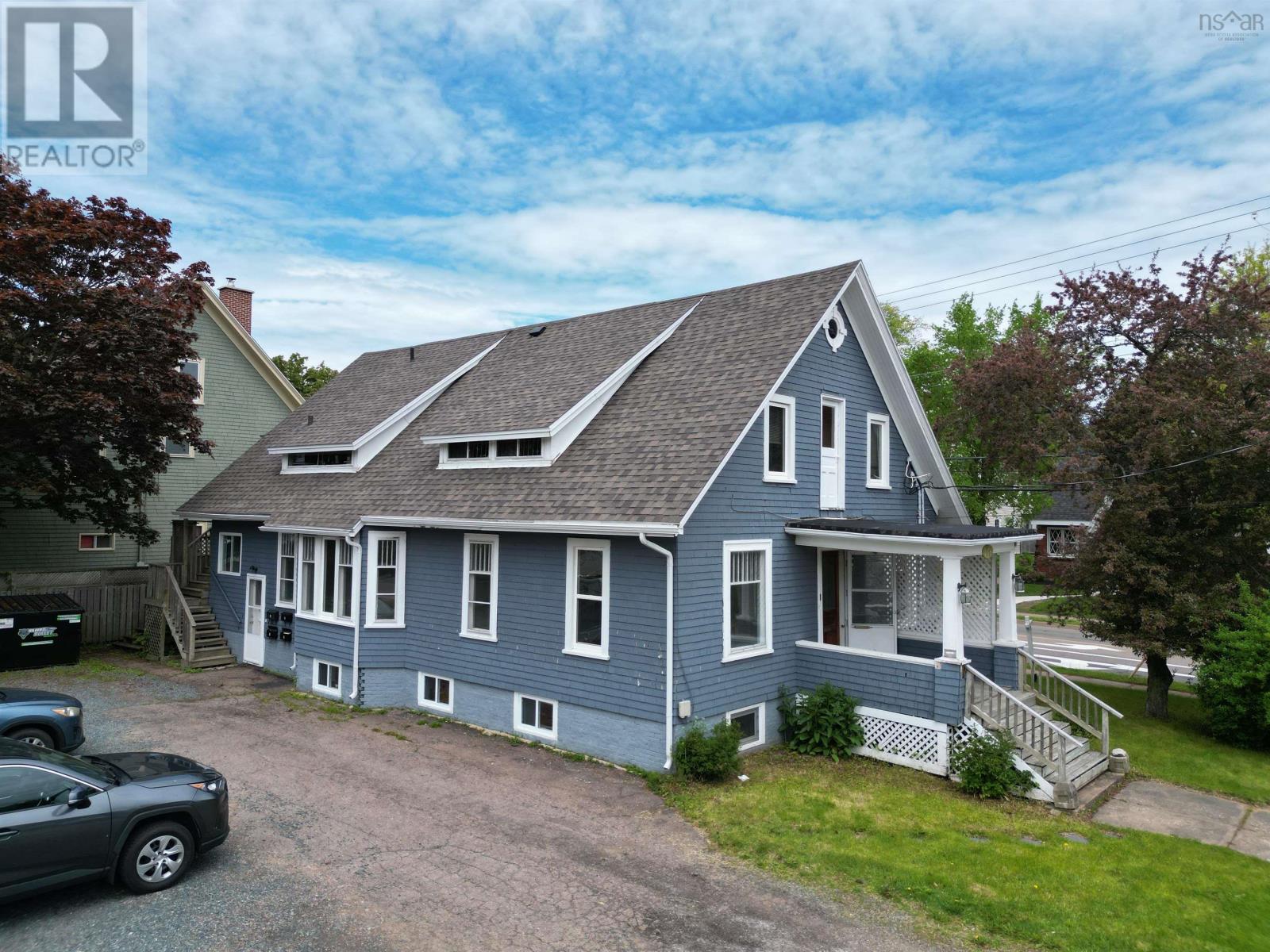 Property photo of 104 LORNE Street