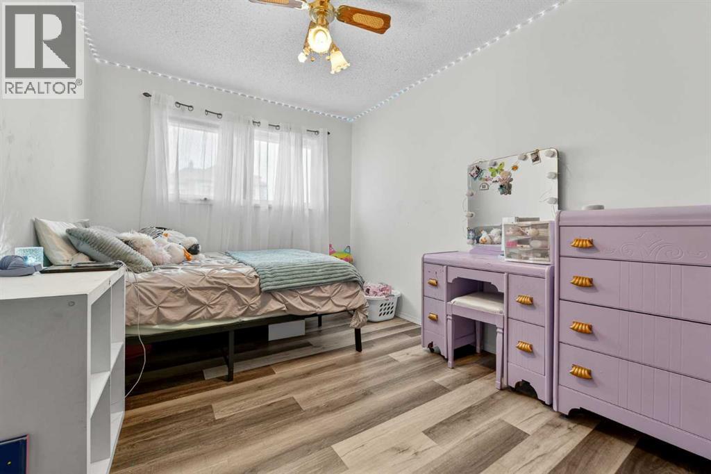 943 East Avenue - 23