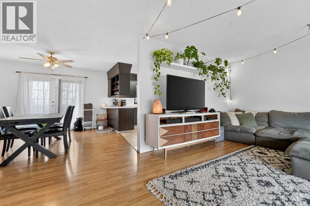 943 East Avenue - 13