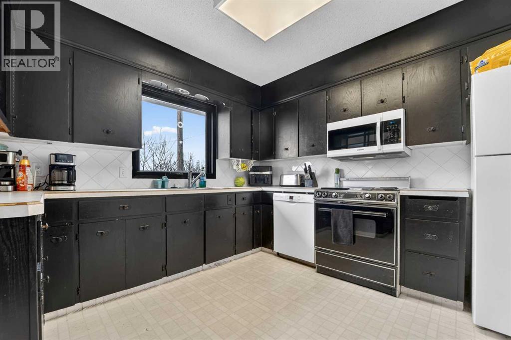 943 East Avenue - 6