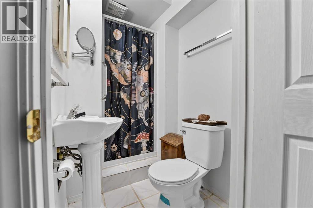 943 East Avenue - 34