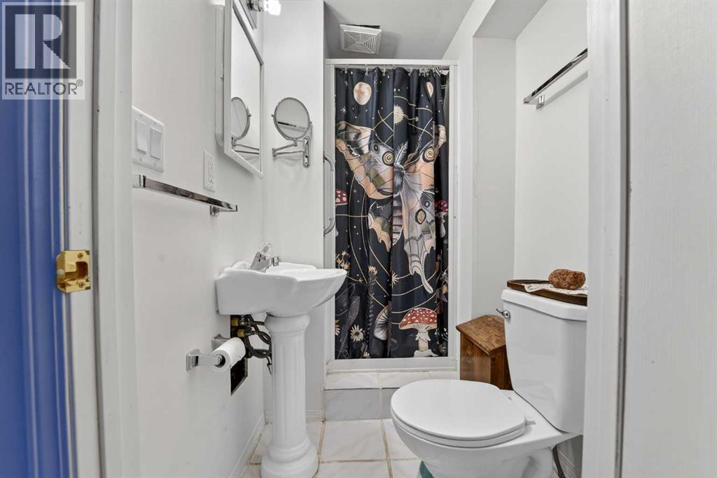943 East Avenue - 33