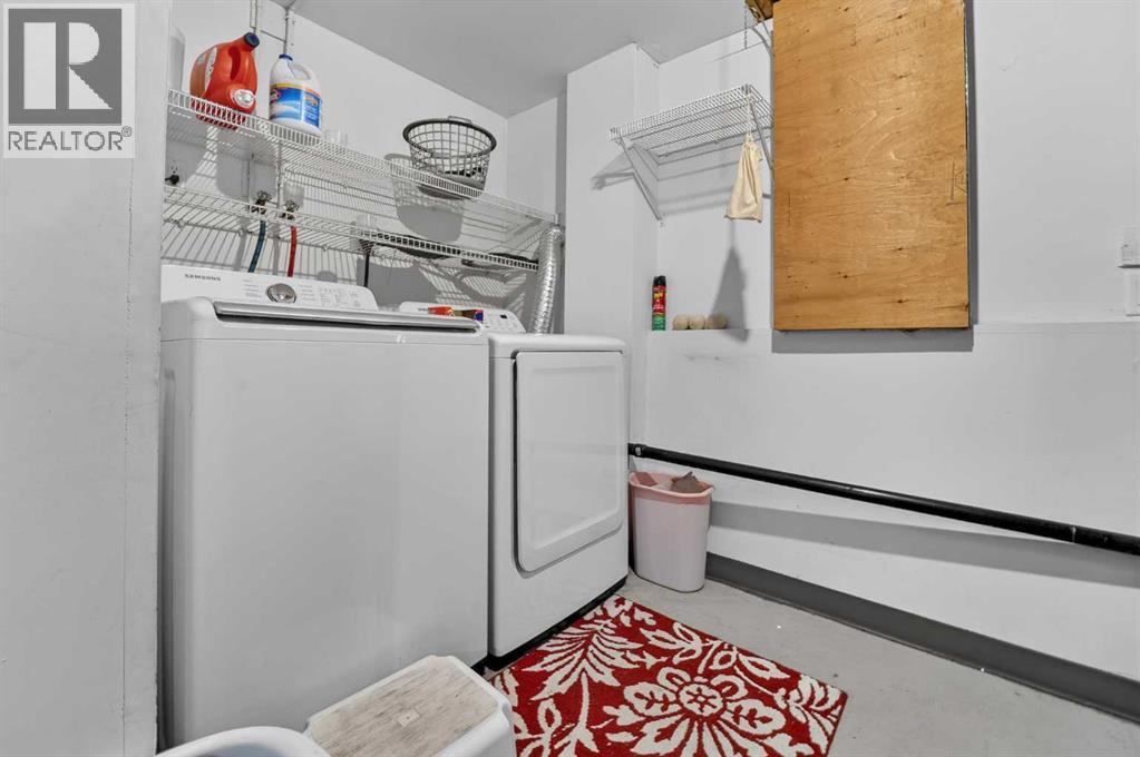 943 East Avenue - 29