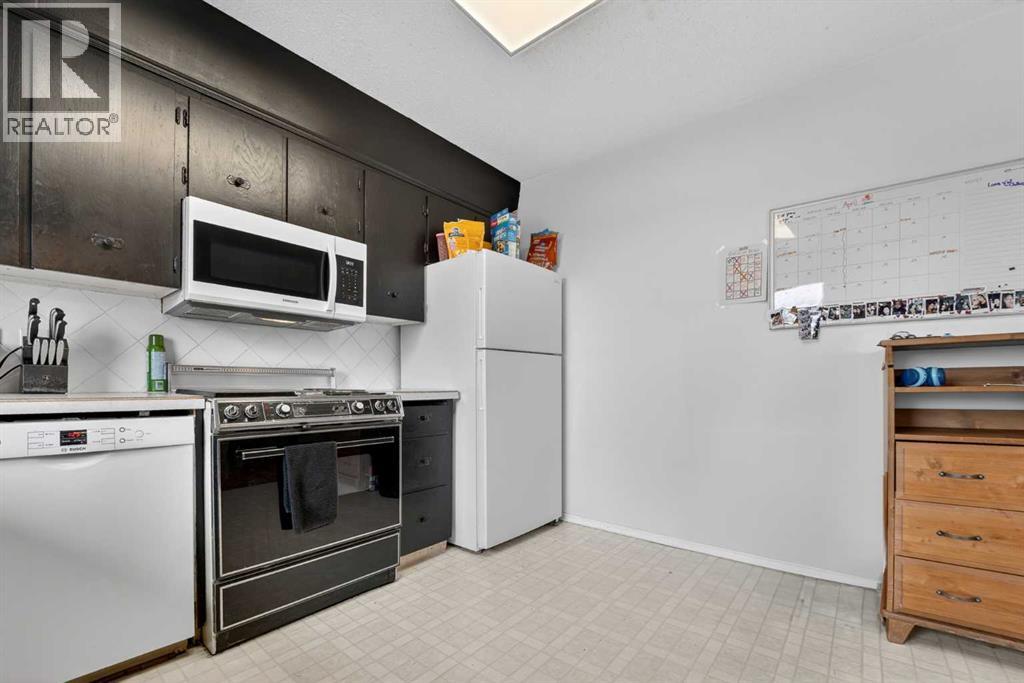 943 East Avenue - 10