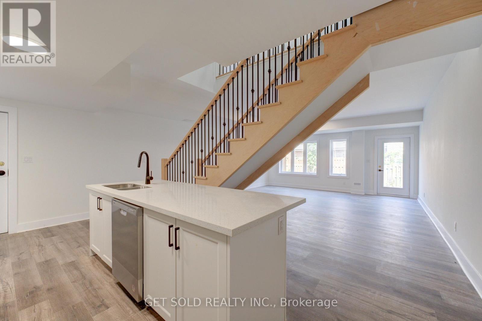 #3 6701 THOROLD STONE ROAD - 9