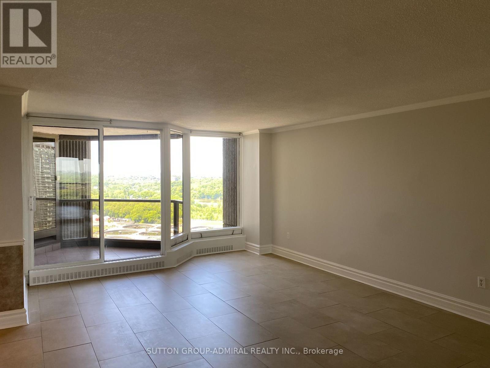 Living room & Balcony
