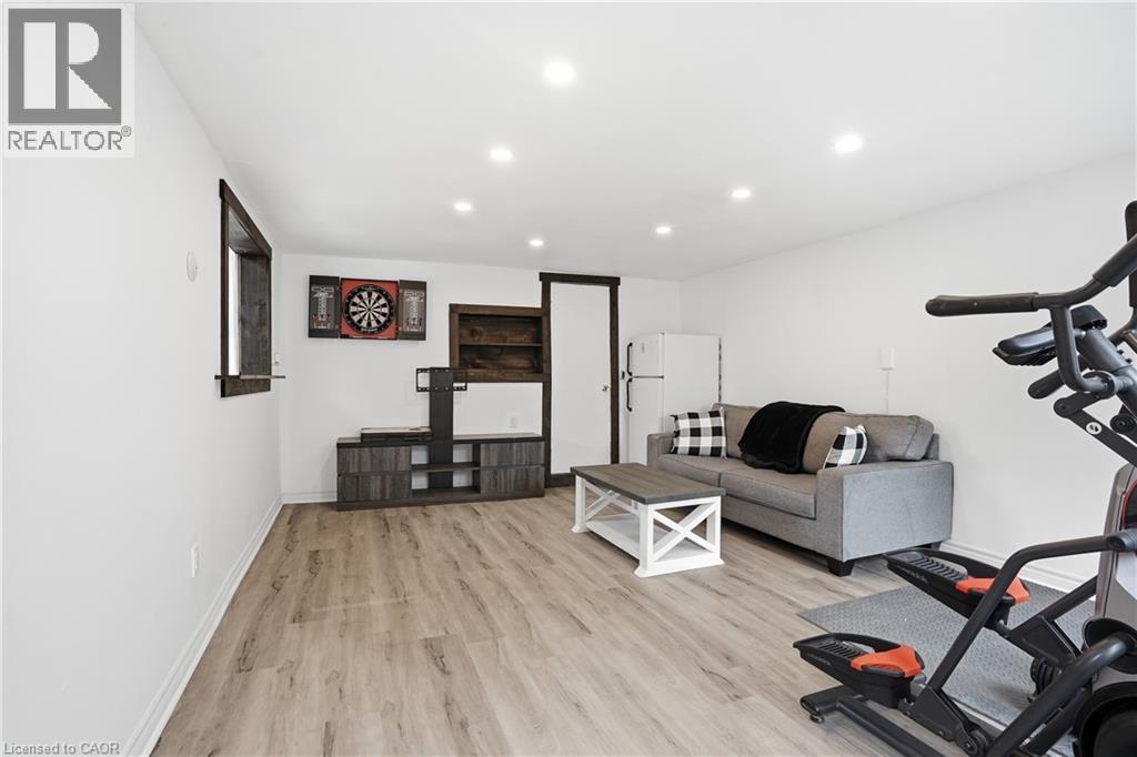 632 STEELE Street - 25