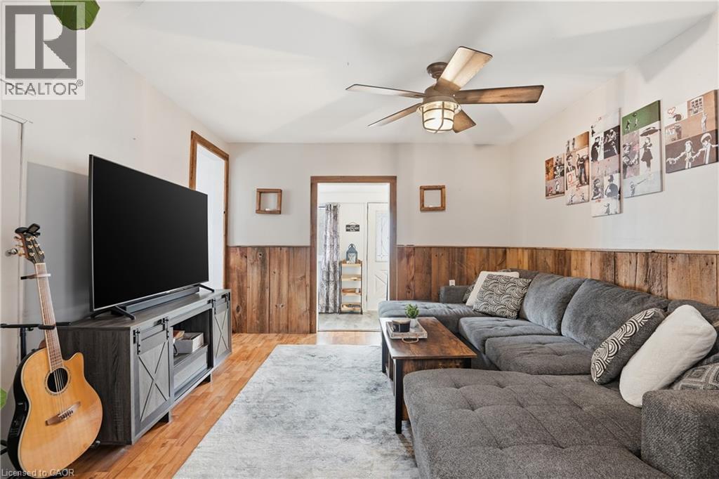 632 STEELE Street - 6