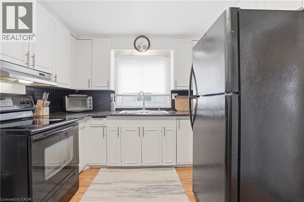 632 STEELE Street - 12