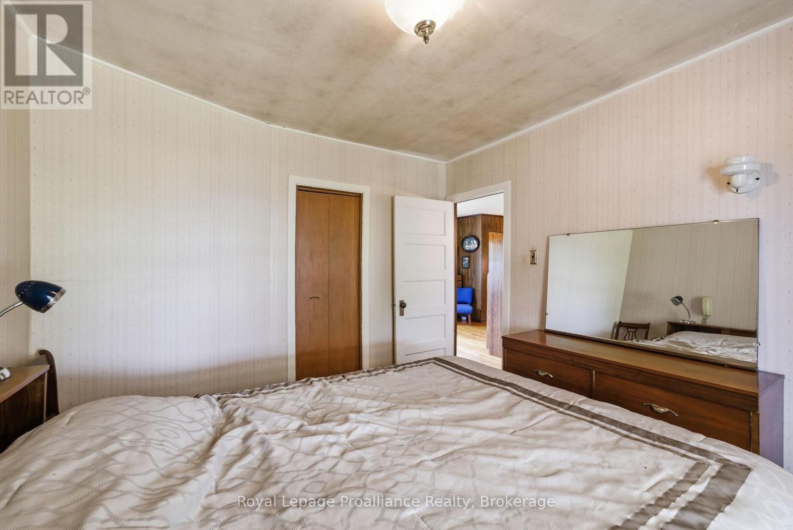 478 MONK STREET - 24