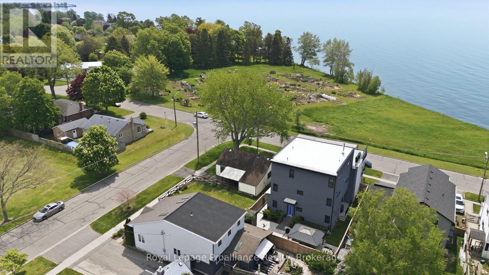 478 MONK STREET - 36