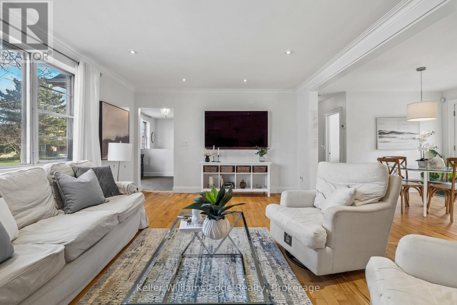 7 WASHINGTON AVENUE - 18