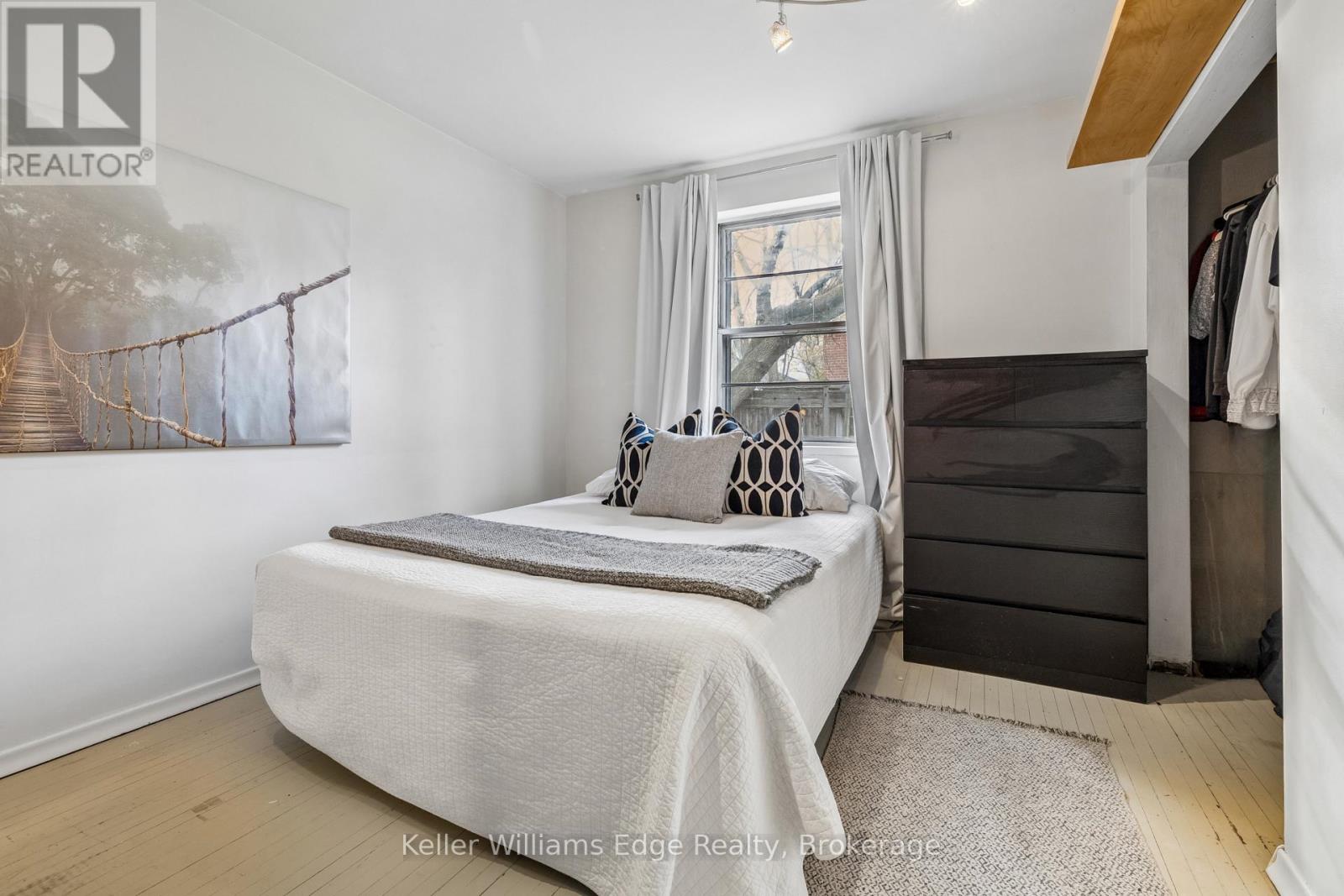 7 WASHINGTON AVENUE - 21