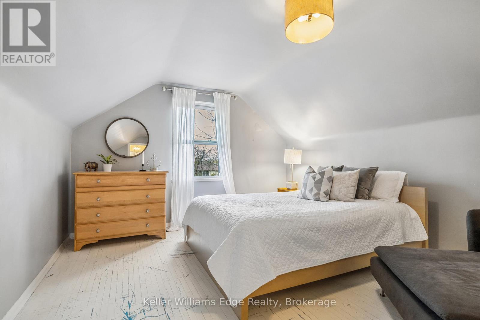 7 WASHINGTON AVENUE - 24