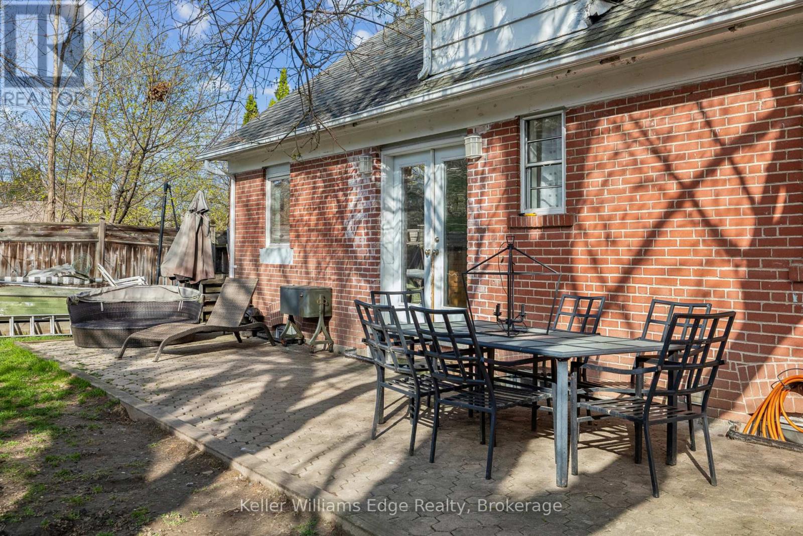 7 WASHINGTON AVENUE - 38