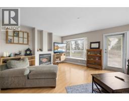 Living room - 615 Chinook Ave, Parksville, BC V9P1A5 Photo 15