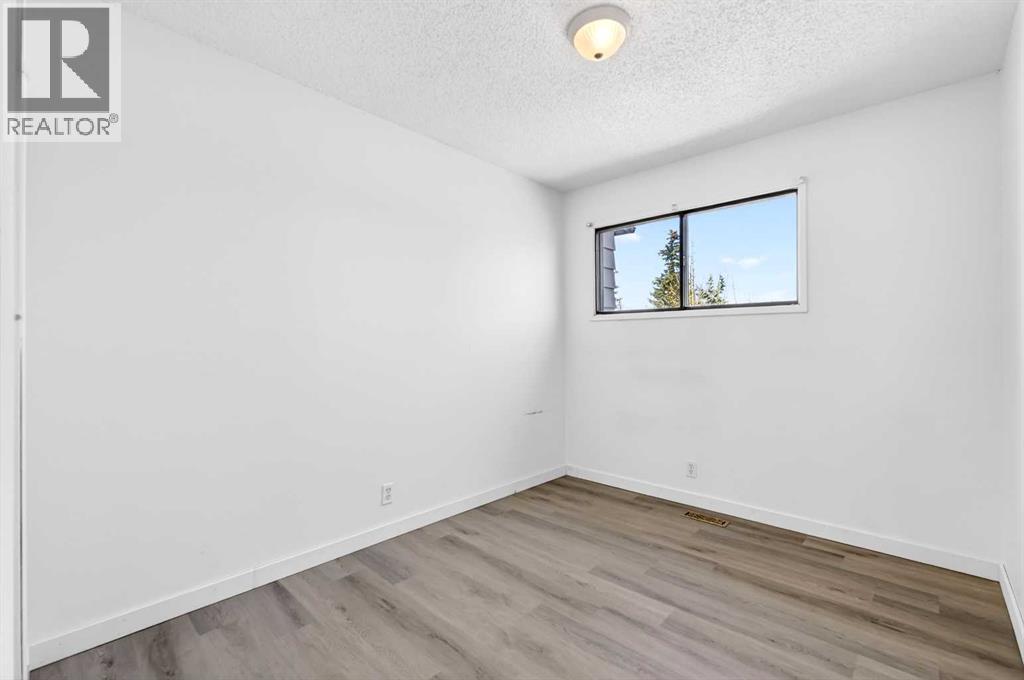 5615 1 Avenue SE - 13
