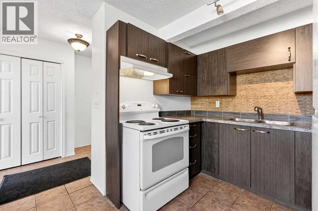 5615 1 Avenue SE - 6