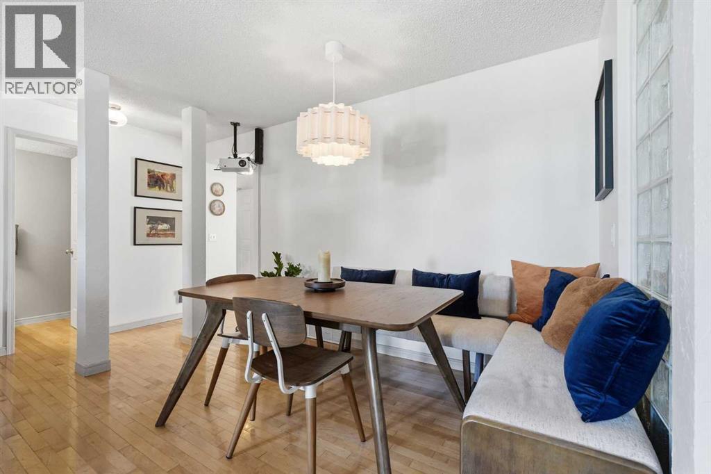 3031 23 Avenue SW — photo 10