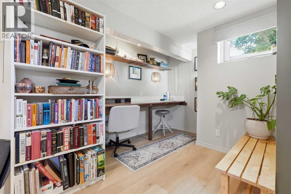 3031 23 Avenue SW — photo 30
