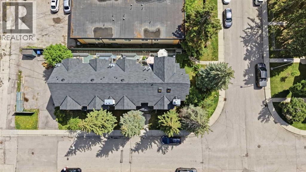 3031 23 Avenue SW — photo 45