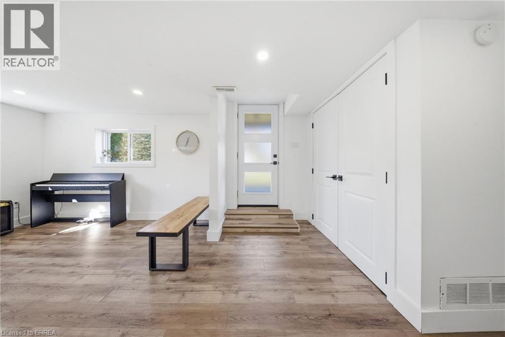 2500 PINEGROVE Road - 6