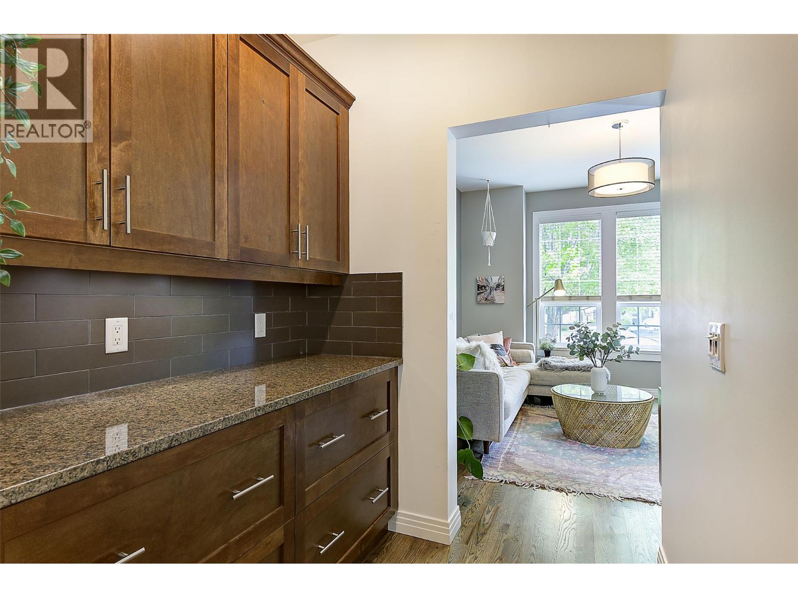 #19 328 Providence Avenue - 11