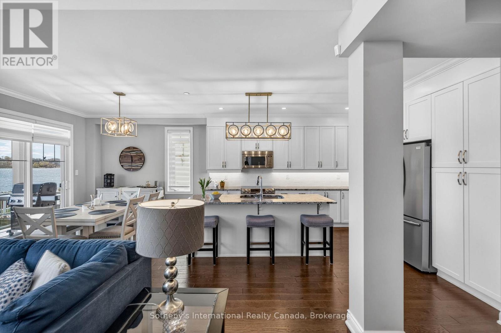 409 BAYPORT BOULEVARD - 16