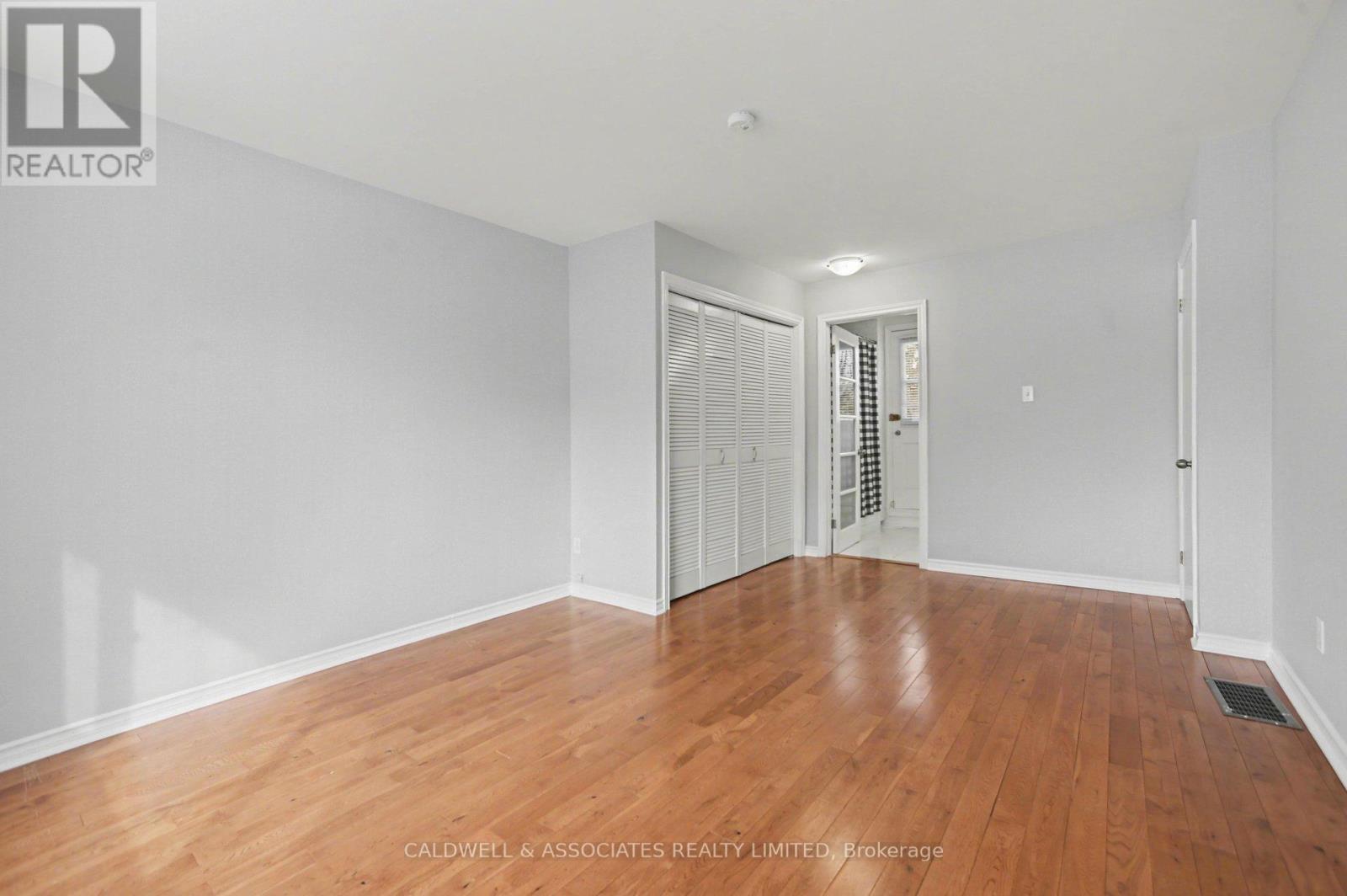 4 Bed, 2 Bath House for Rent in Ottawa – 5 ARUNDEL AVENUE, Ottawa – MLS# X13420146 - Image 25