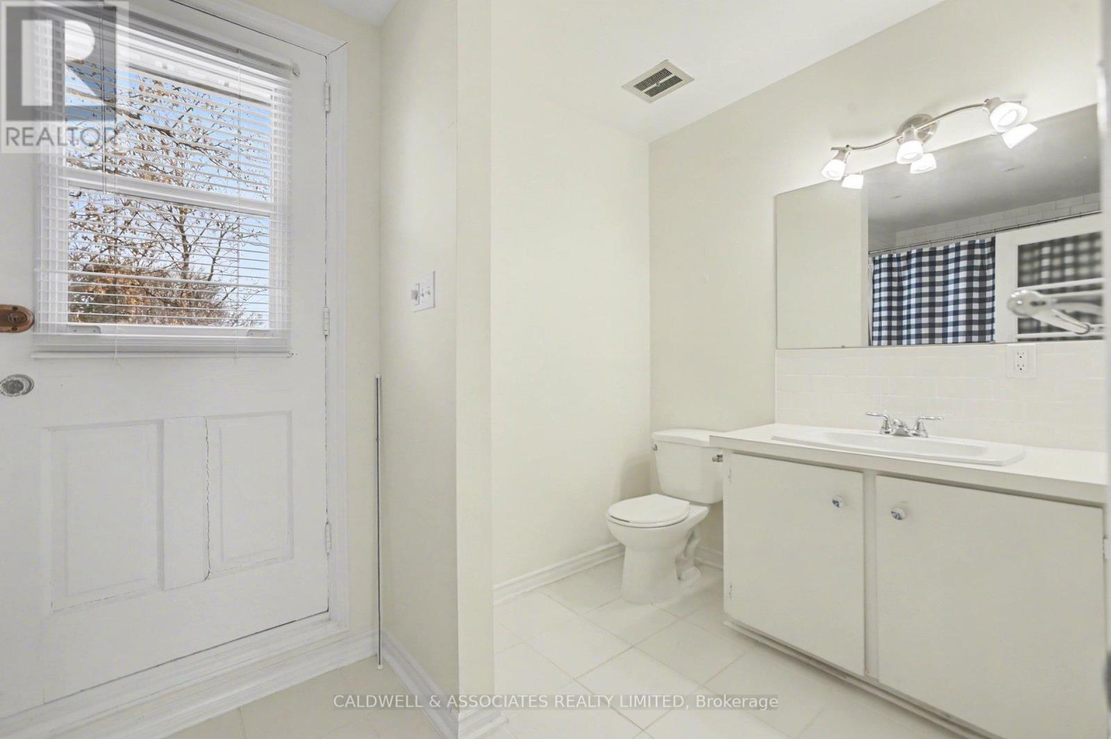 4 Bed, 2 Bath House for Rent in Ottawa – 5 ARUNDEL AVENUE, Ottawa – MLS# X13420146 - Image 28