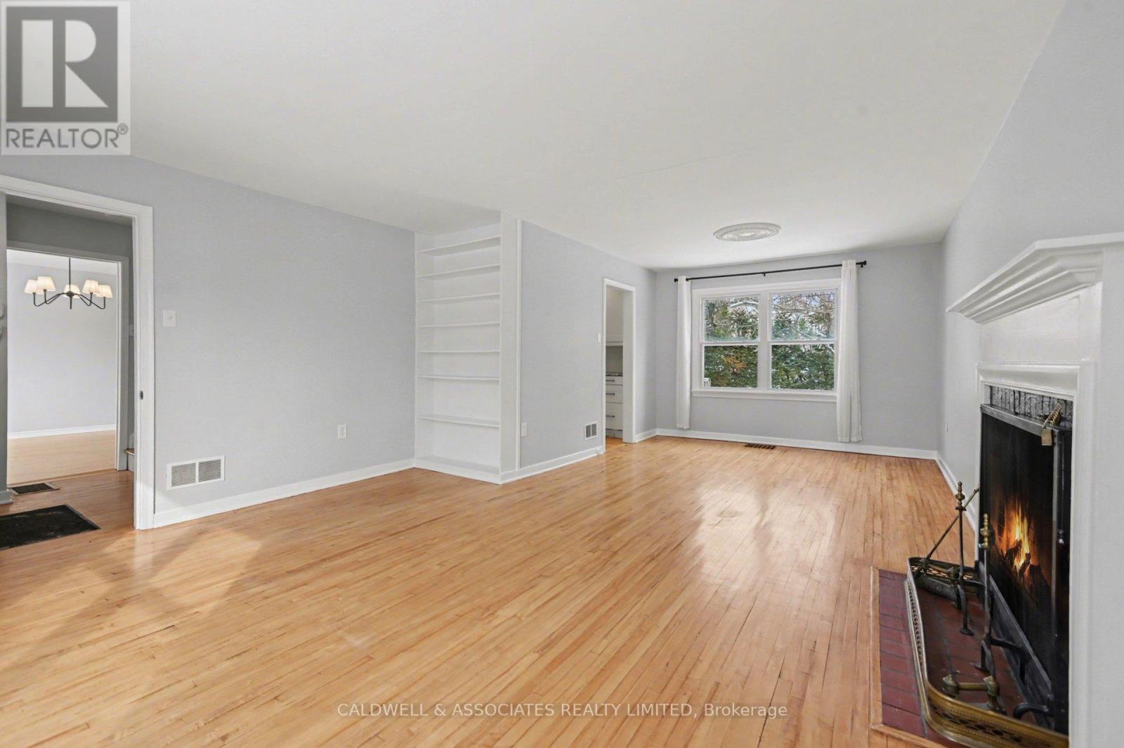 4 Bed, 2 Bath House for Rent in Ottawa – 5 ARUNDEL AVENUE, Ottawa – MLS# X13420146 - Image 7