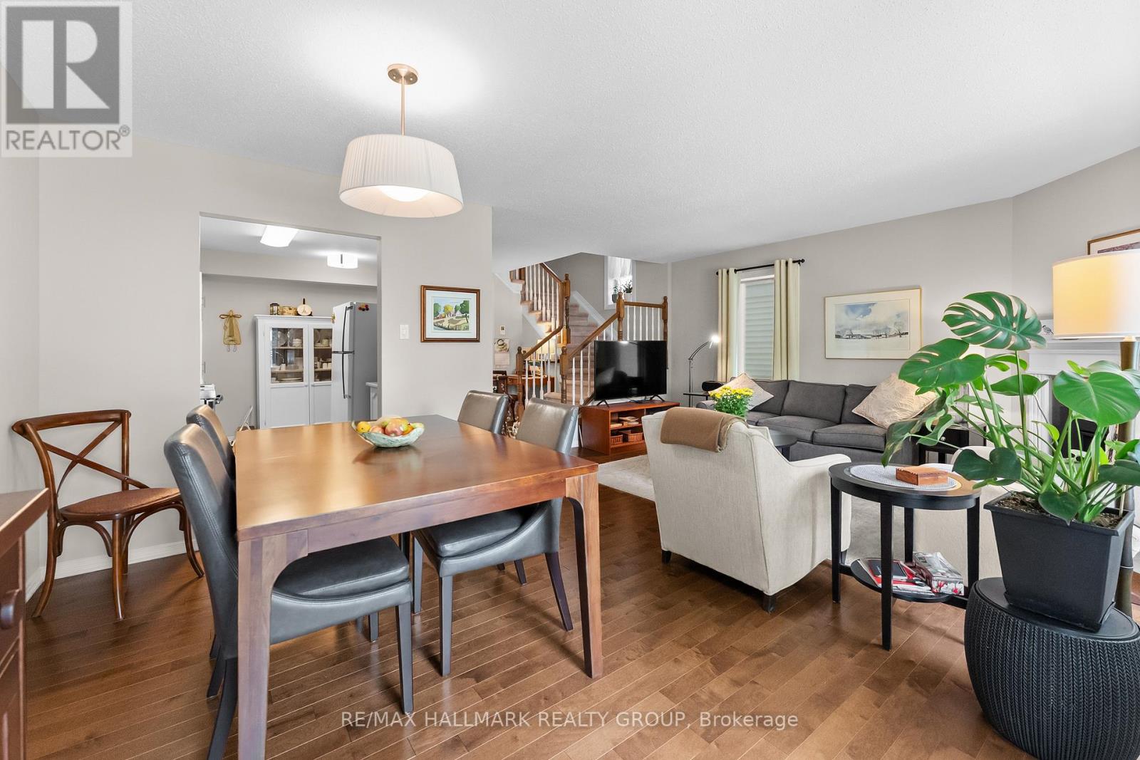 3 Bed, 3 Bath House for Sale in Ottawa – 20 ROYAL OAK COURT, Ottawa – MLS# X13420304 - Image 20