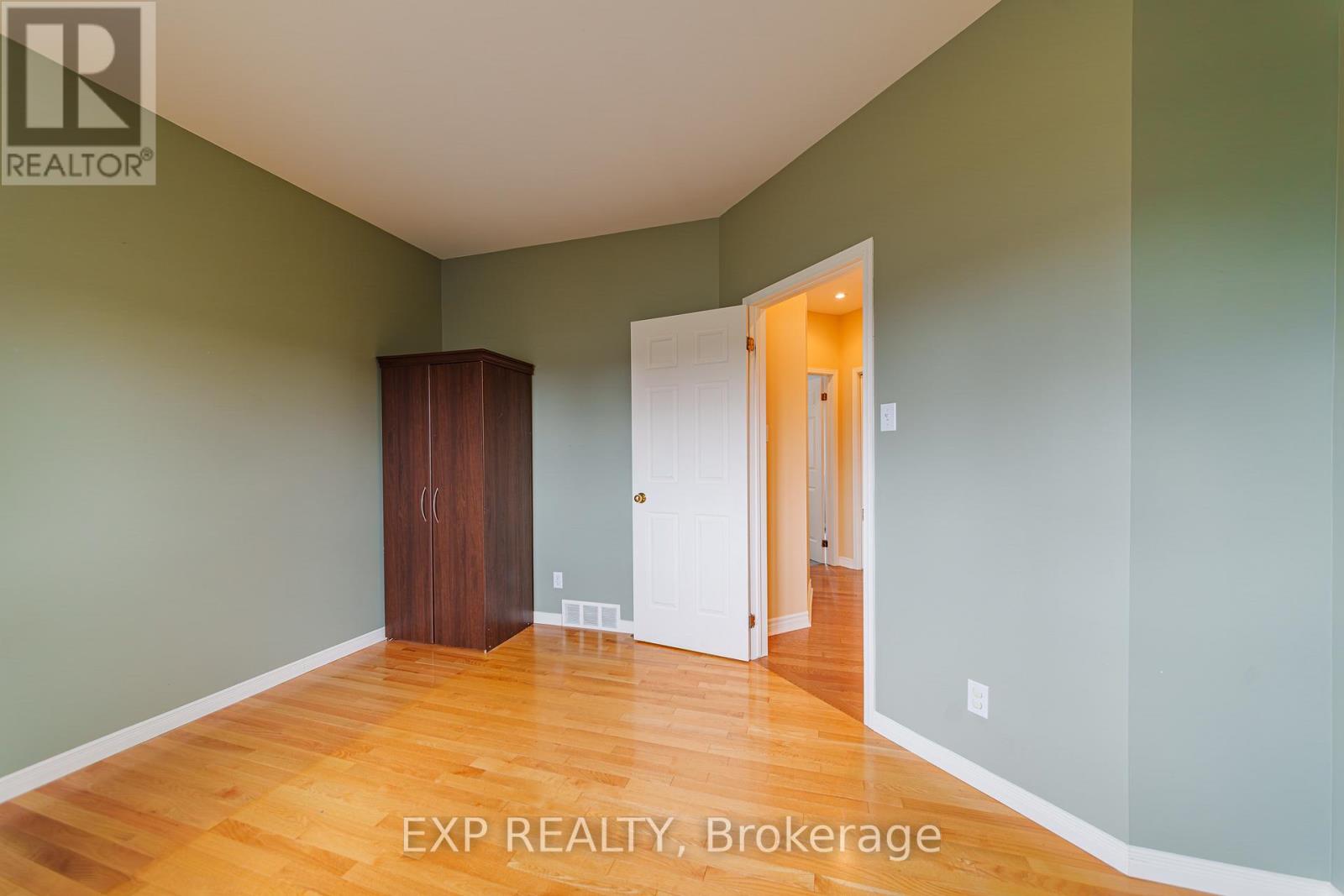 15 RUE HAUTE RIVE STREET - 23