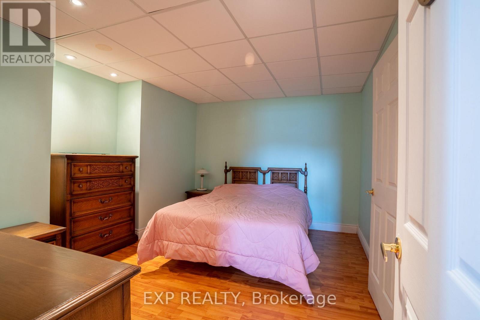 15 RUE HAUTE RIVE STREET - 32