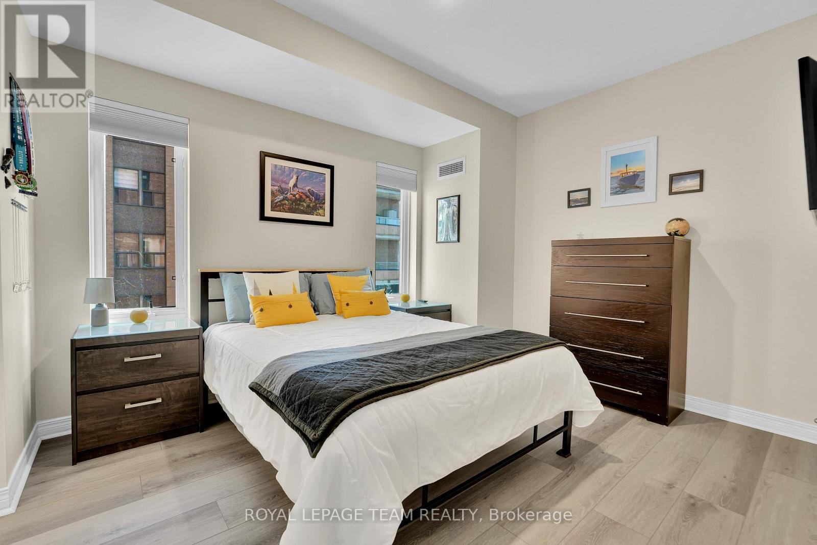 #1905 570 LAURIER AVENUE W - 10
